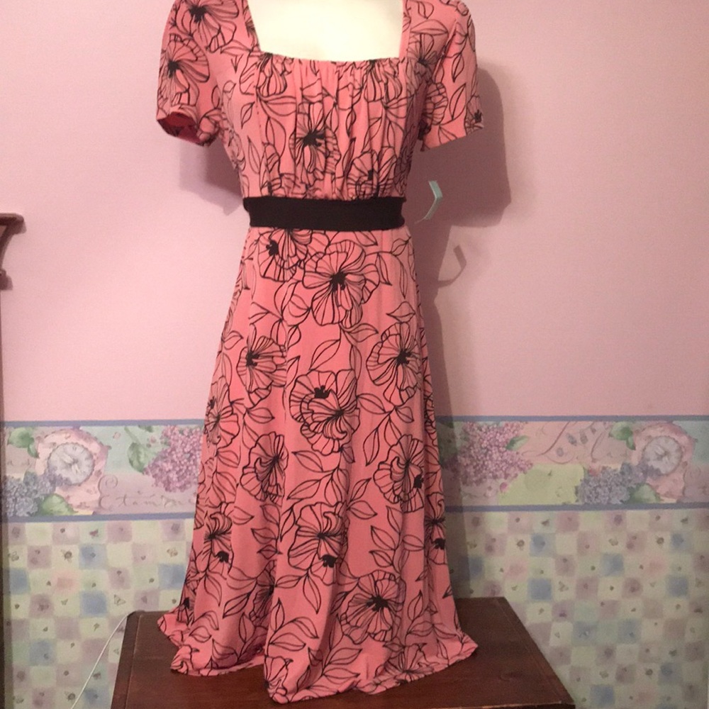 NWT Apt 9 Floral Dress Size Small